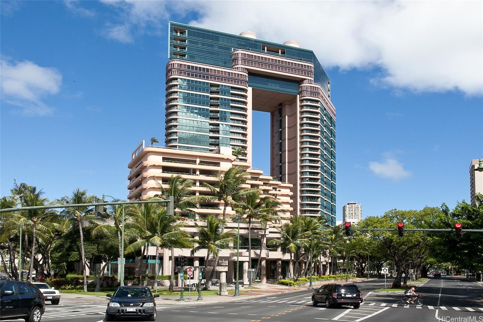 Waikiki Landmark 2803, 1888 Kalakaua Ave, Honolulu Waikiki condo Sold