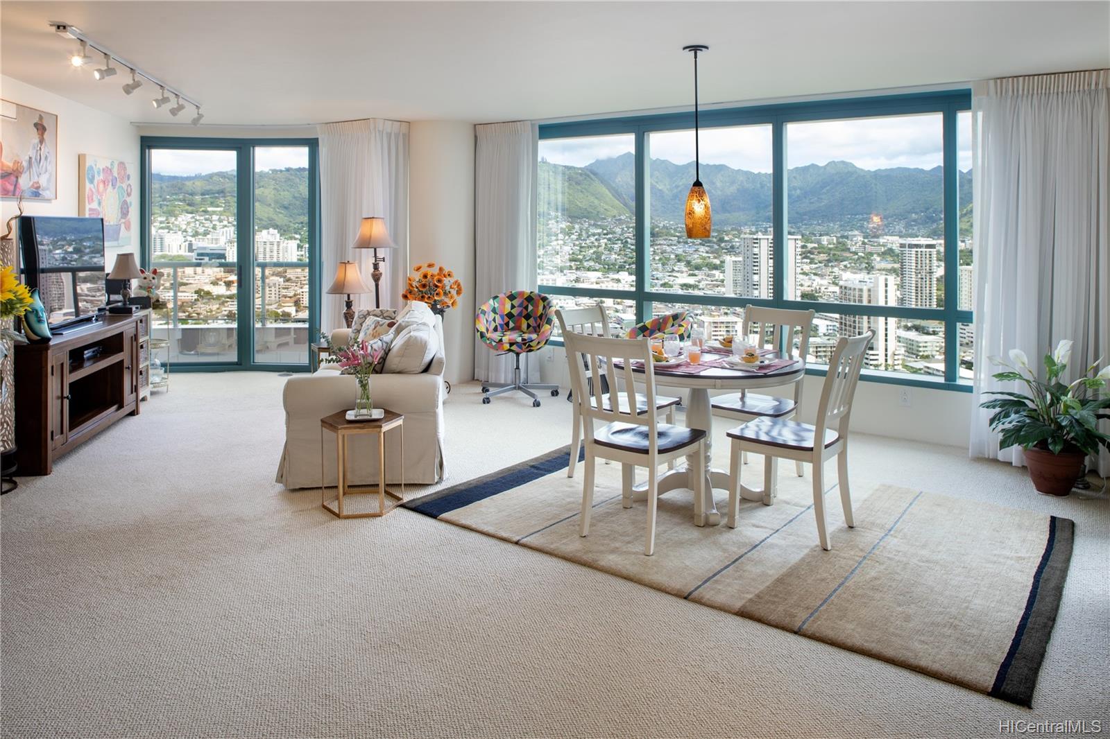 Waikiki Landmark 3002, 1888 Kalakaua Ave, Honolulu Waikiki