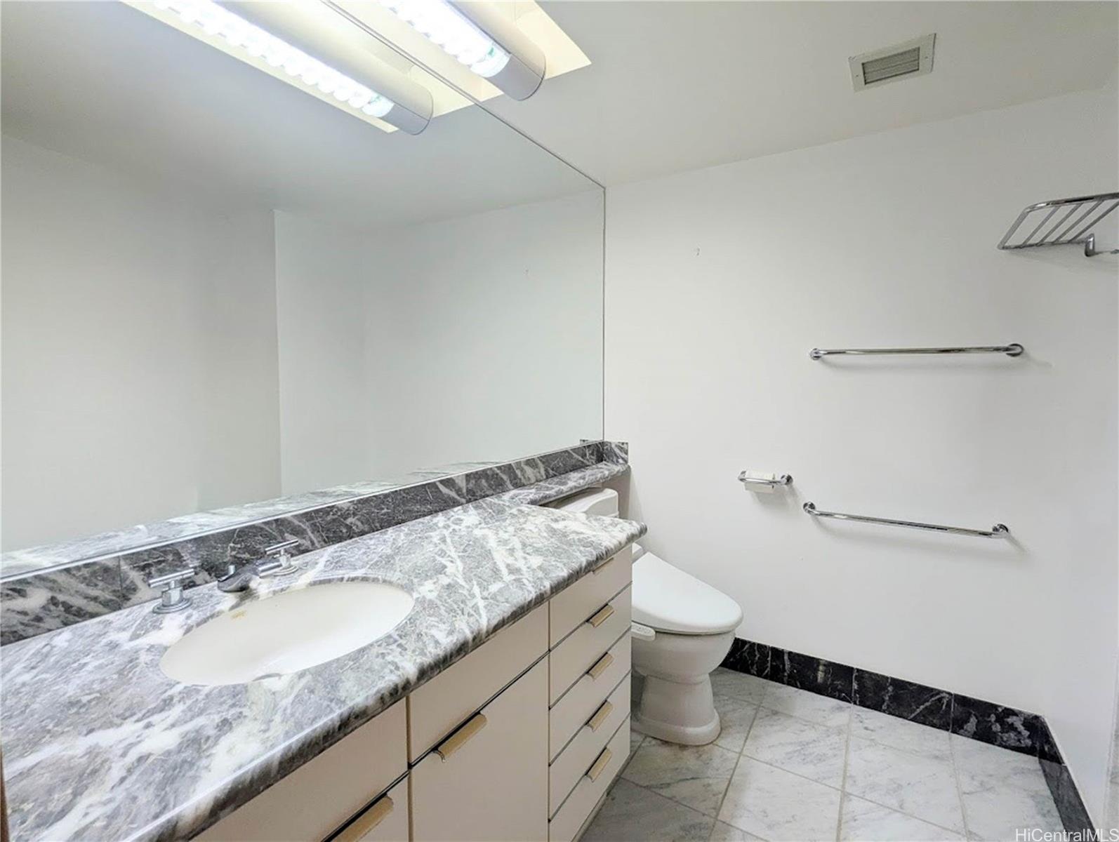 Waikiki Landmark condo # 3005, Honolulu, Hawaii - photo 7 of 25