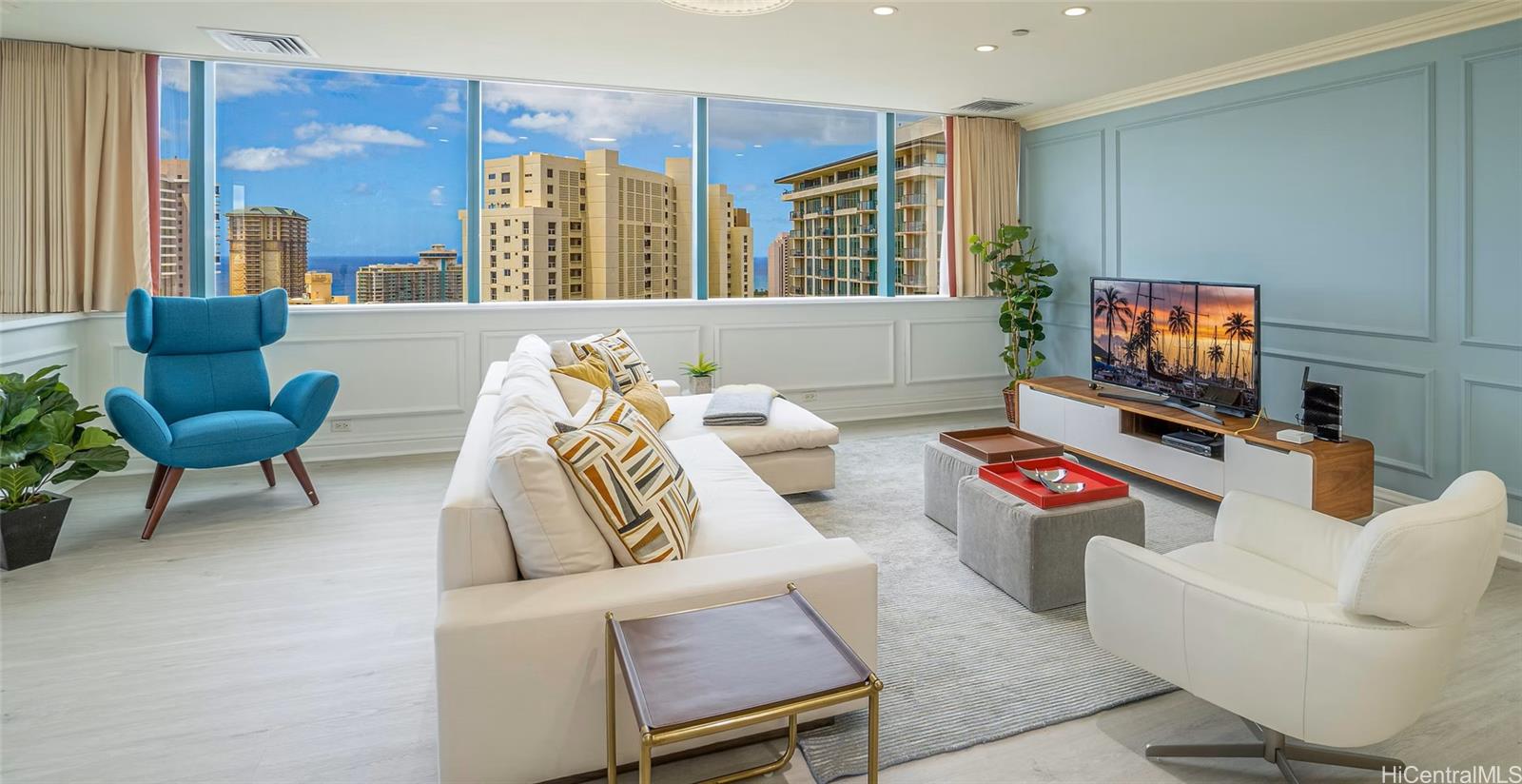 Waikiki Landmark condo # 3504, Honolulu, Hawaii - photo 2 of 25