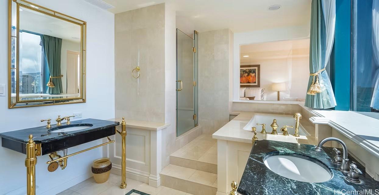 Waikiki Landmark condo # 3504, Honolulu, Hawaii - photo 12 of 25