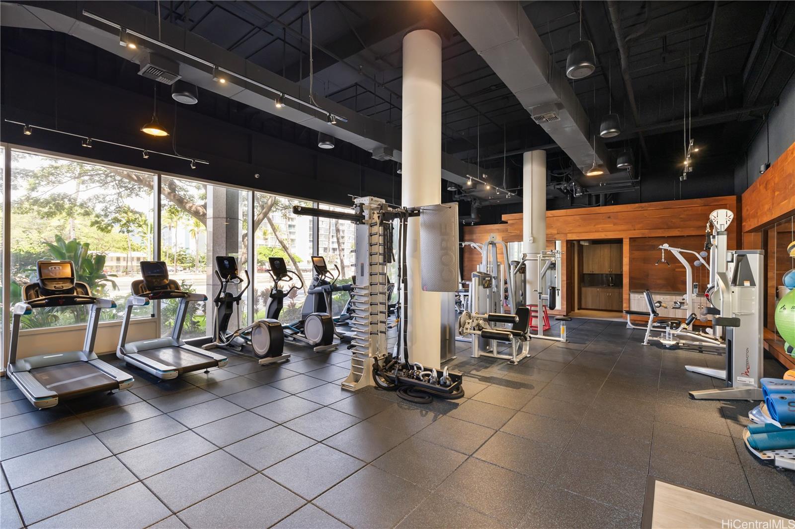 Waikiki Landmark condo # 3504, Honolulu, Hawaii - photo 23 of 25