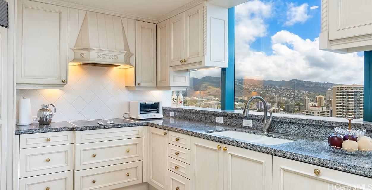 Waikiki Landmark condo # 3504, Honolulu, Hawaii - photo 6 of 25