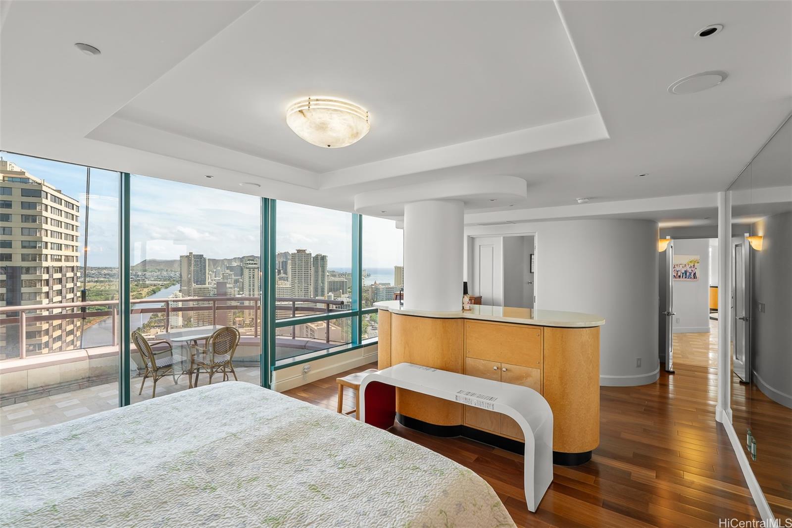 Waikiki Landmark condo # 3704, Honolulu, Hawaii - photo 9 of 22