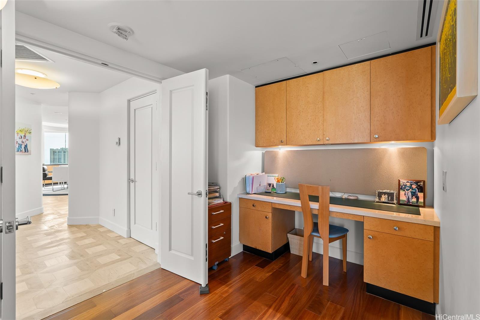 Waikiki Landmark condo # 3704, Honolulu, Hawaii - photo 10 of 21