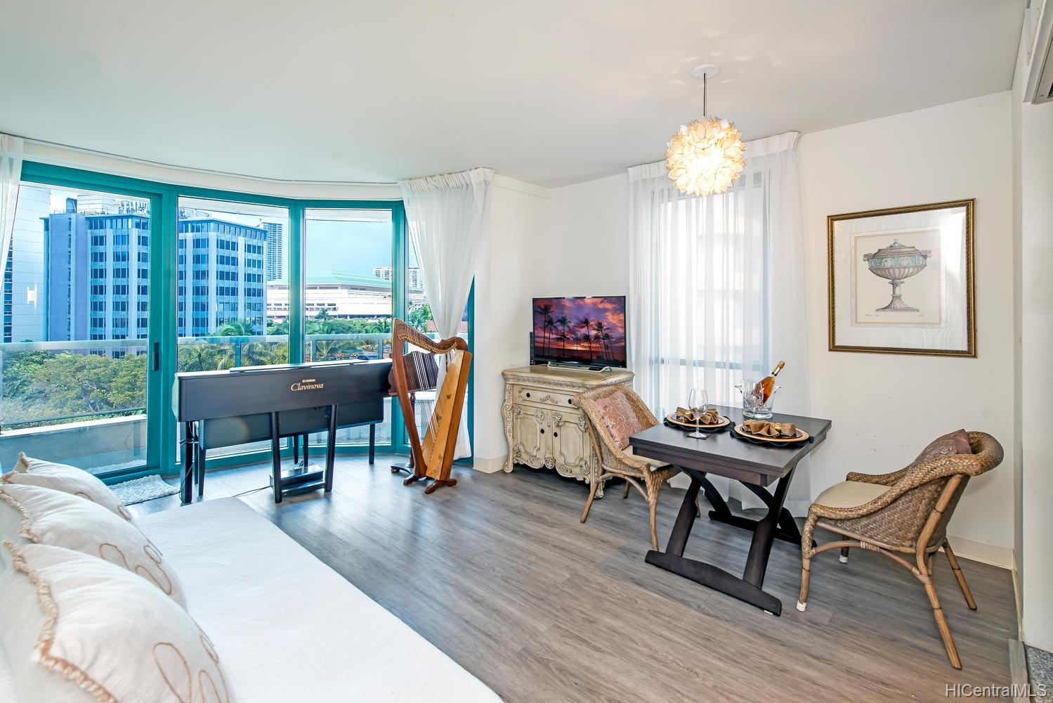 Waikiki Landmark 904, 1888 Kalakaua Ave, Honolulu Waikiki