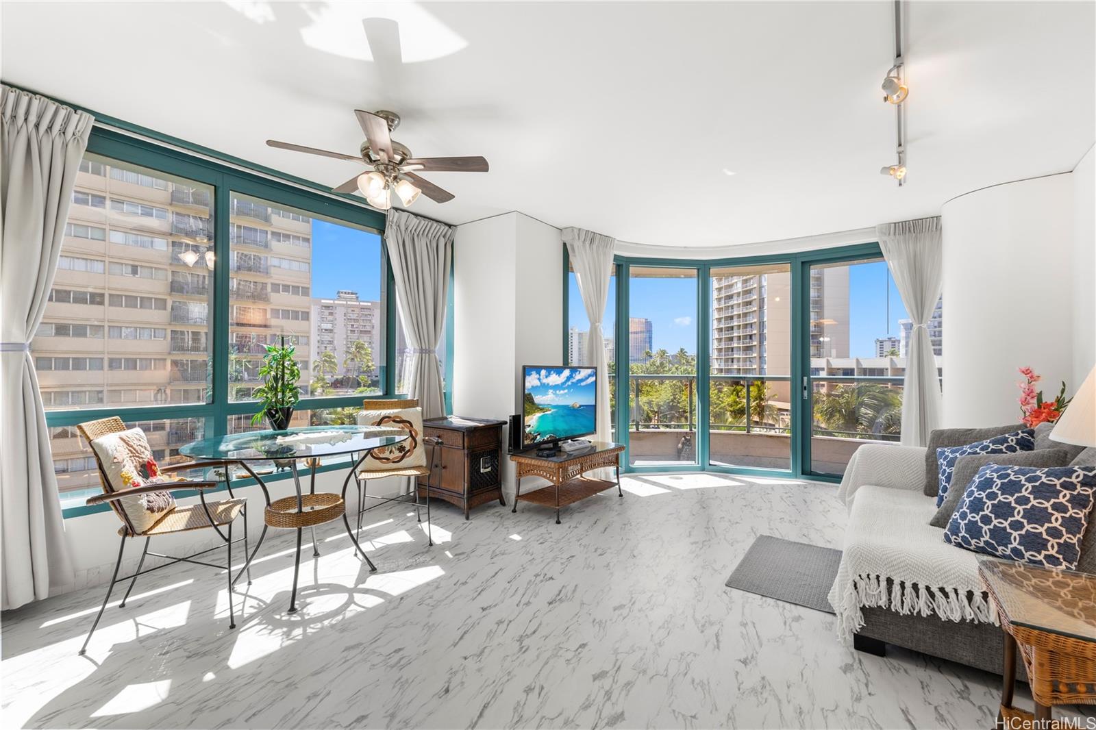 Waikiki Landmark condo # 906, Honolulu, Hawaii - photo 2 of 25