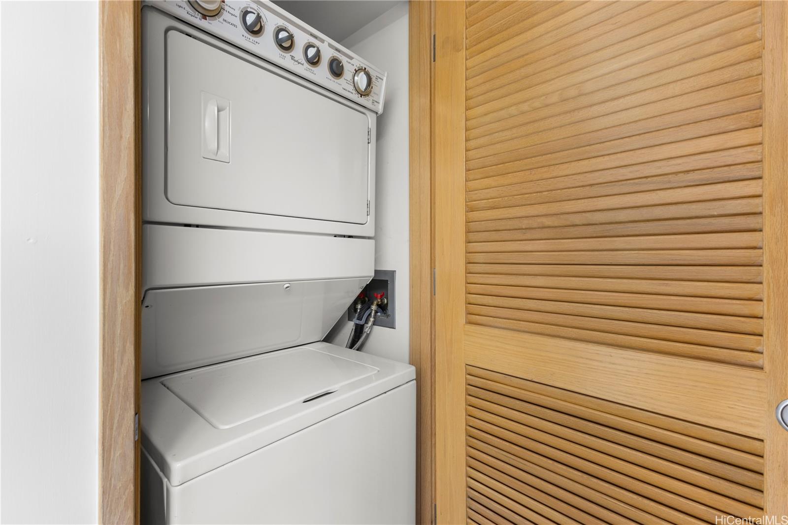 Waikiki Landmark condo # 906, Honolulu, Hawaii - photo 17 of 25