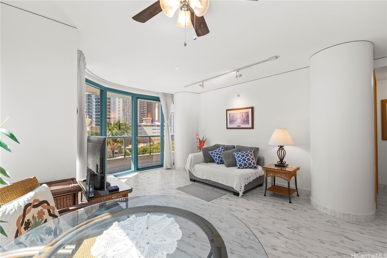 Waikiki Landmark condo # 906, Honolulu, Hawaii - photo 3 of 25