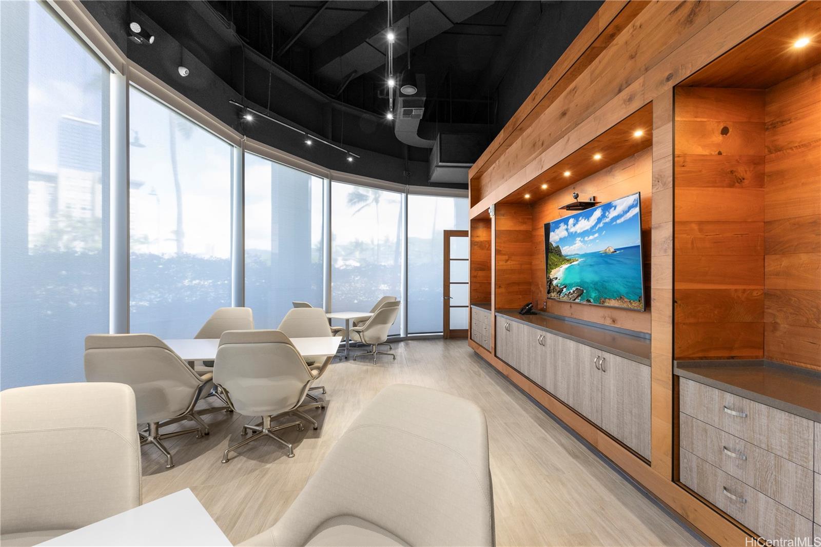 Waikiki Landmark condo # 906, Honolulu, Hawaii - photo 23 of 25