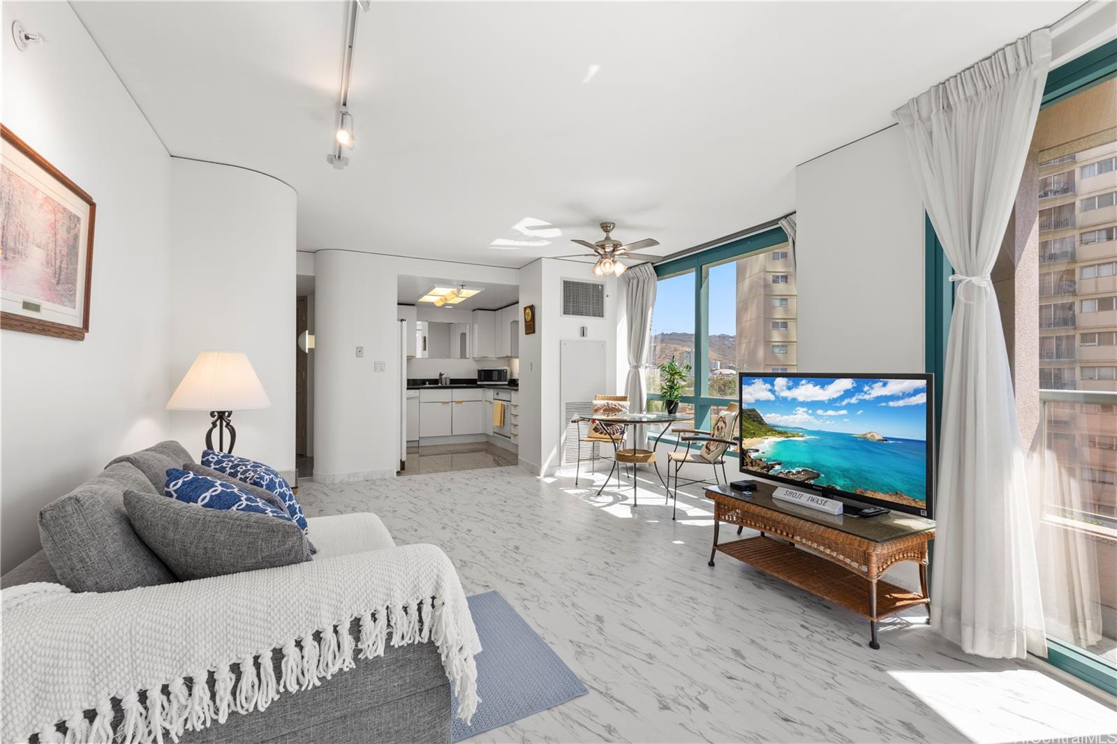 Waikiki Landmark condo # 906, Honolulu, Hawaii - photo 5 of 25