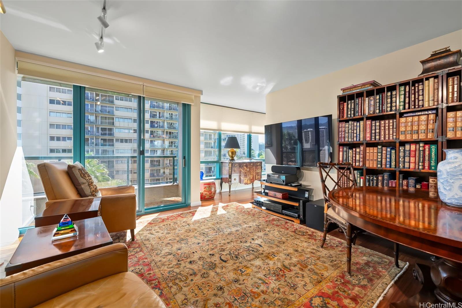 Waikiki Landmark condo # 907, Honolulu, Hawaii - photo 10 of 25