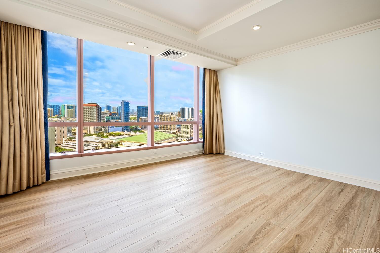 Waikiki Landmark condo # PH 3503, Honolulu, Hawaii - photo 15 of 25