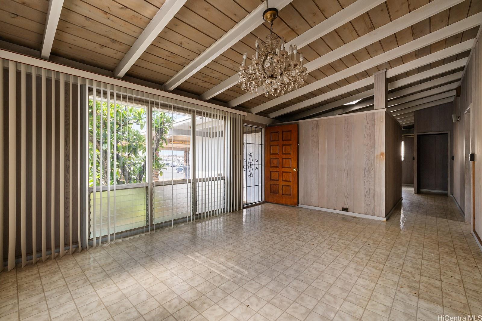 1892  Hookupa St Pearl City-upper, PearlCity home - photo 2 of 24