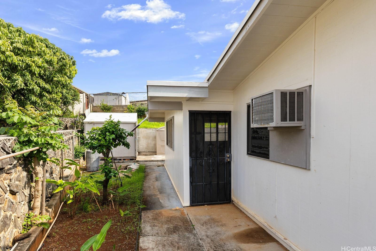 1892  Hookupa St Pearl City-upper, PearlCity home - photo 19 of 24