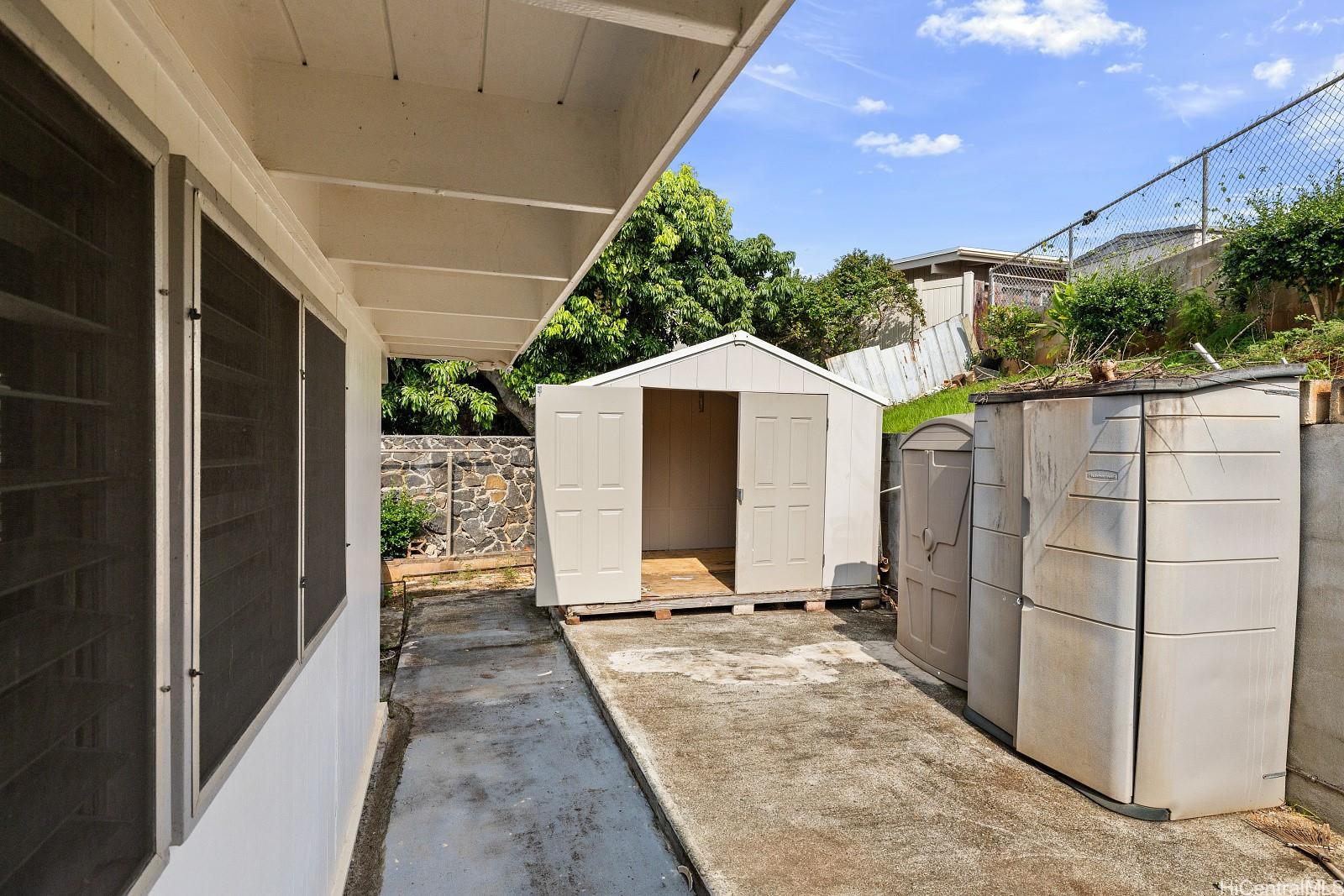 1892  Hookupa St Pearl City-upper, PearlCity home - photo 20 of 24