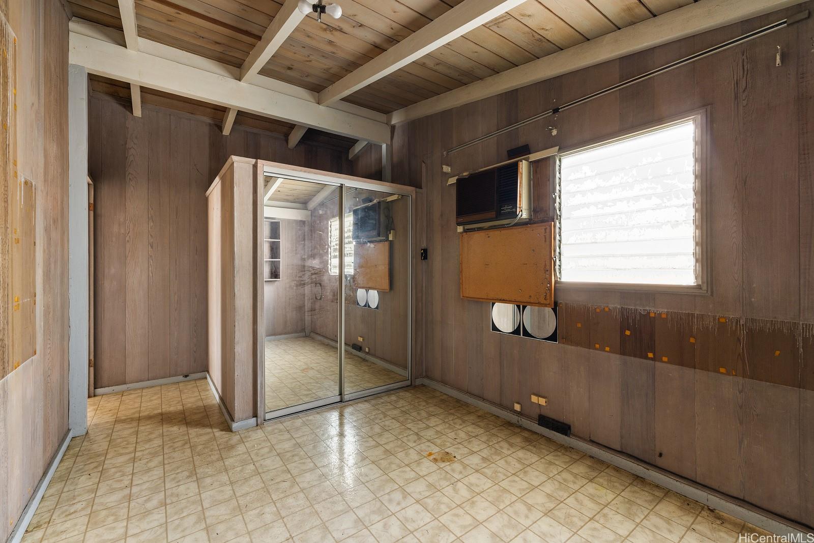 1892  Hookupa St Pearl City-upper, PearlCity home - photo 3 of 24