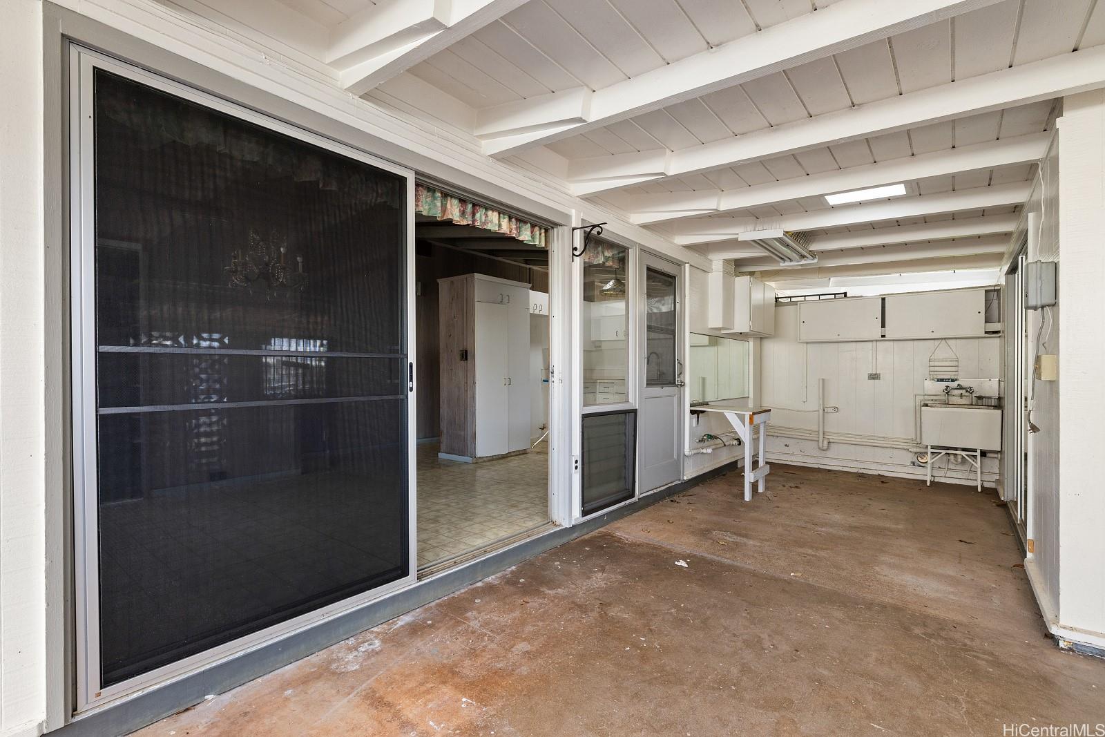 1892  Hookupa St Pearl City-upper, PearlCity home - photo 5 of 24