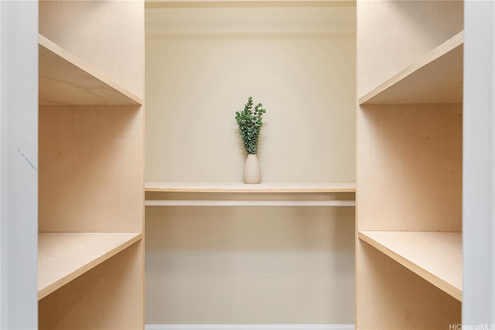 1898  Iwi Way Maunalani Heights, Diamond Head home - photo 11 of 25