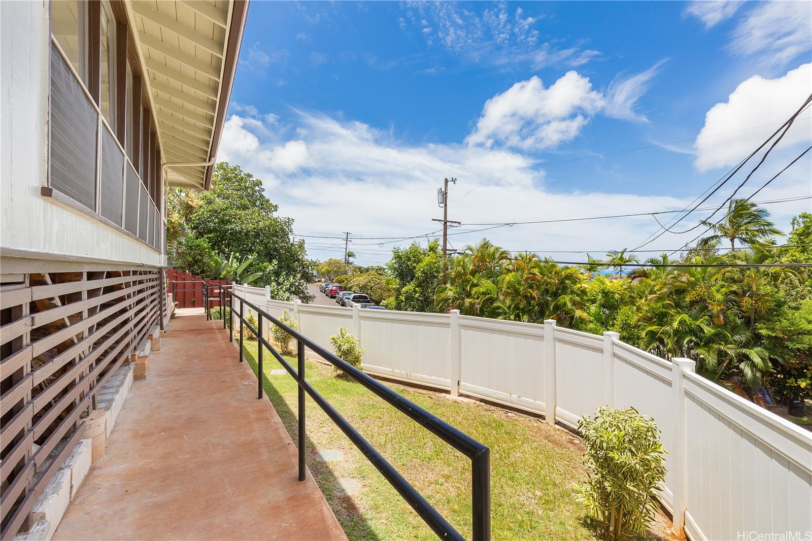 1898  Iwi Way Maunalani Heights, Diamond Head home - photo 15 of 25