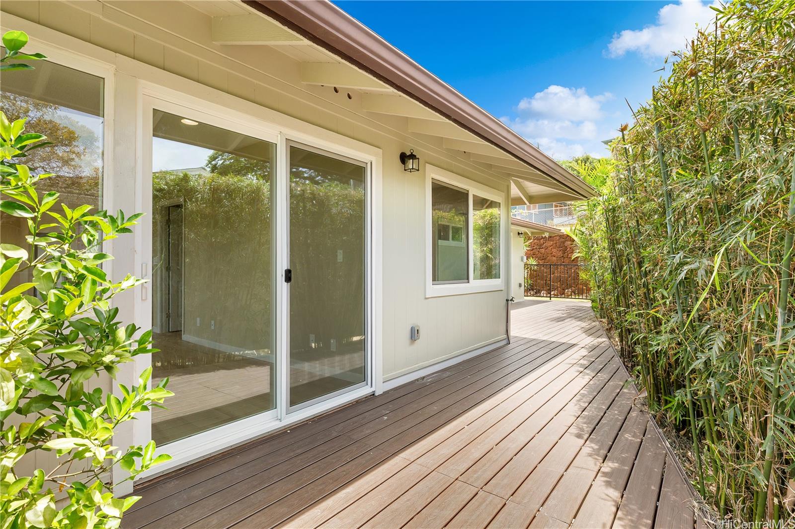 1898  Iwi Way Maunalani Heights, Diamond Head home - photo 18 of 25