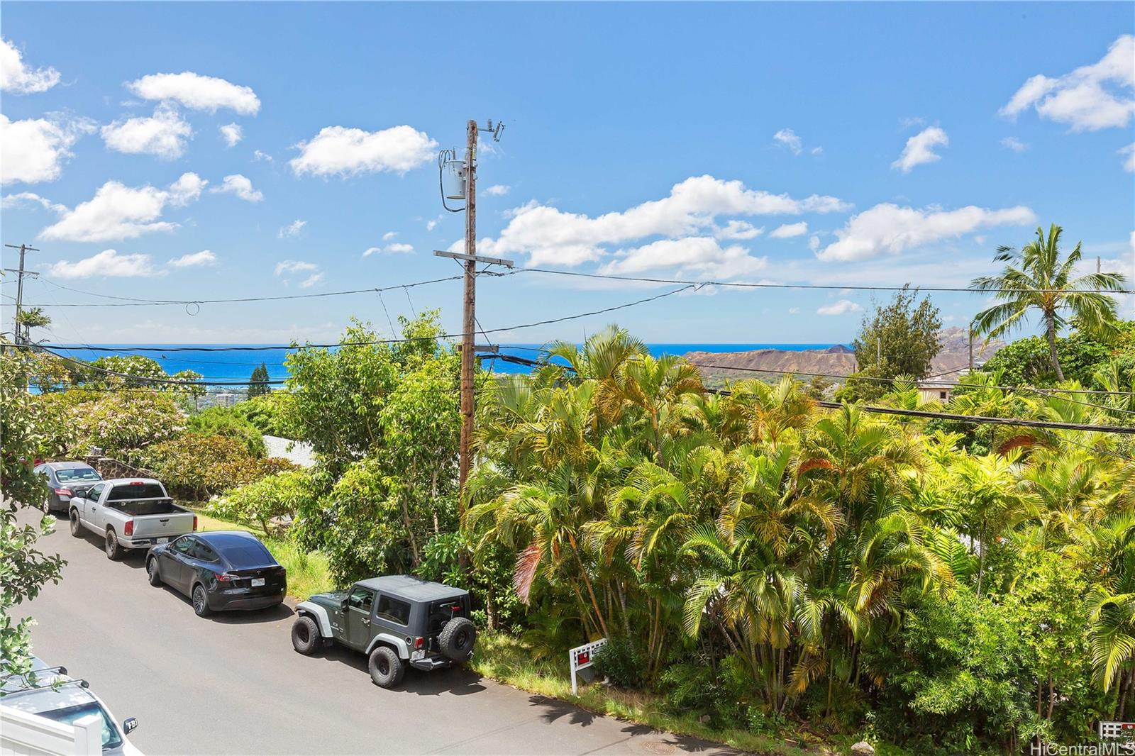 1898  Iwi Way Maunalani Heights, Diamond Head home - photo 19 of 25