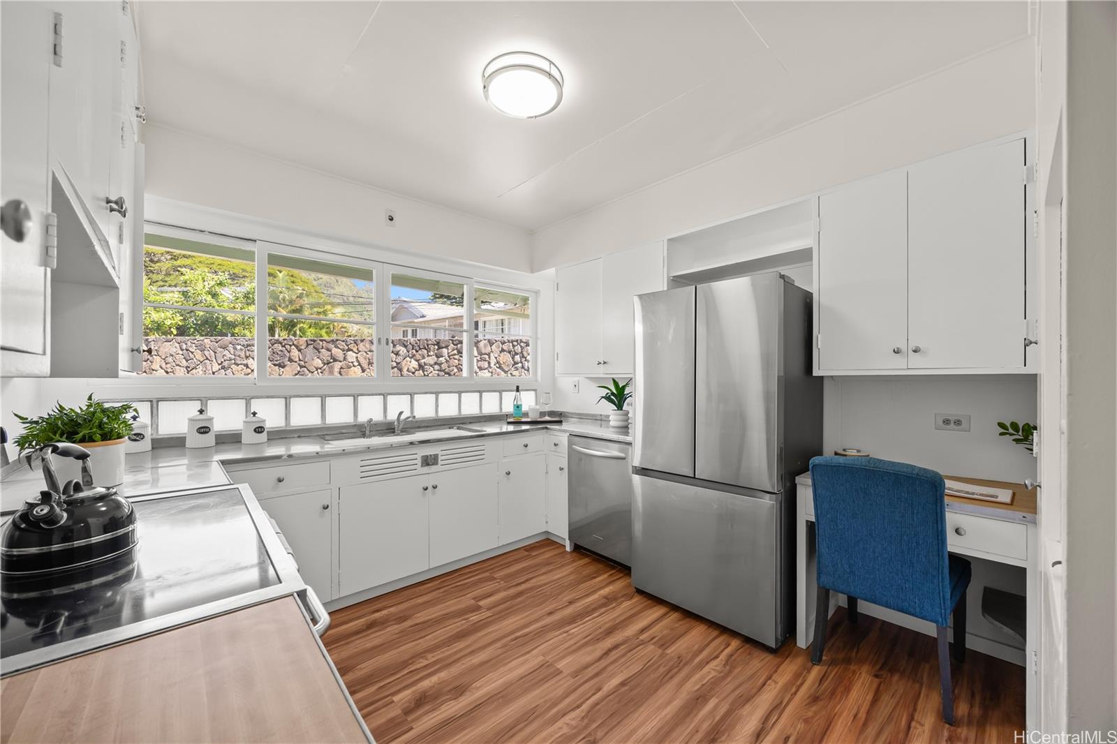 19  Hinalo Place Dowsett, Honolulu home - photo 6 of 25