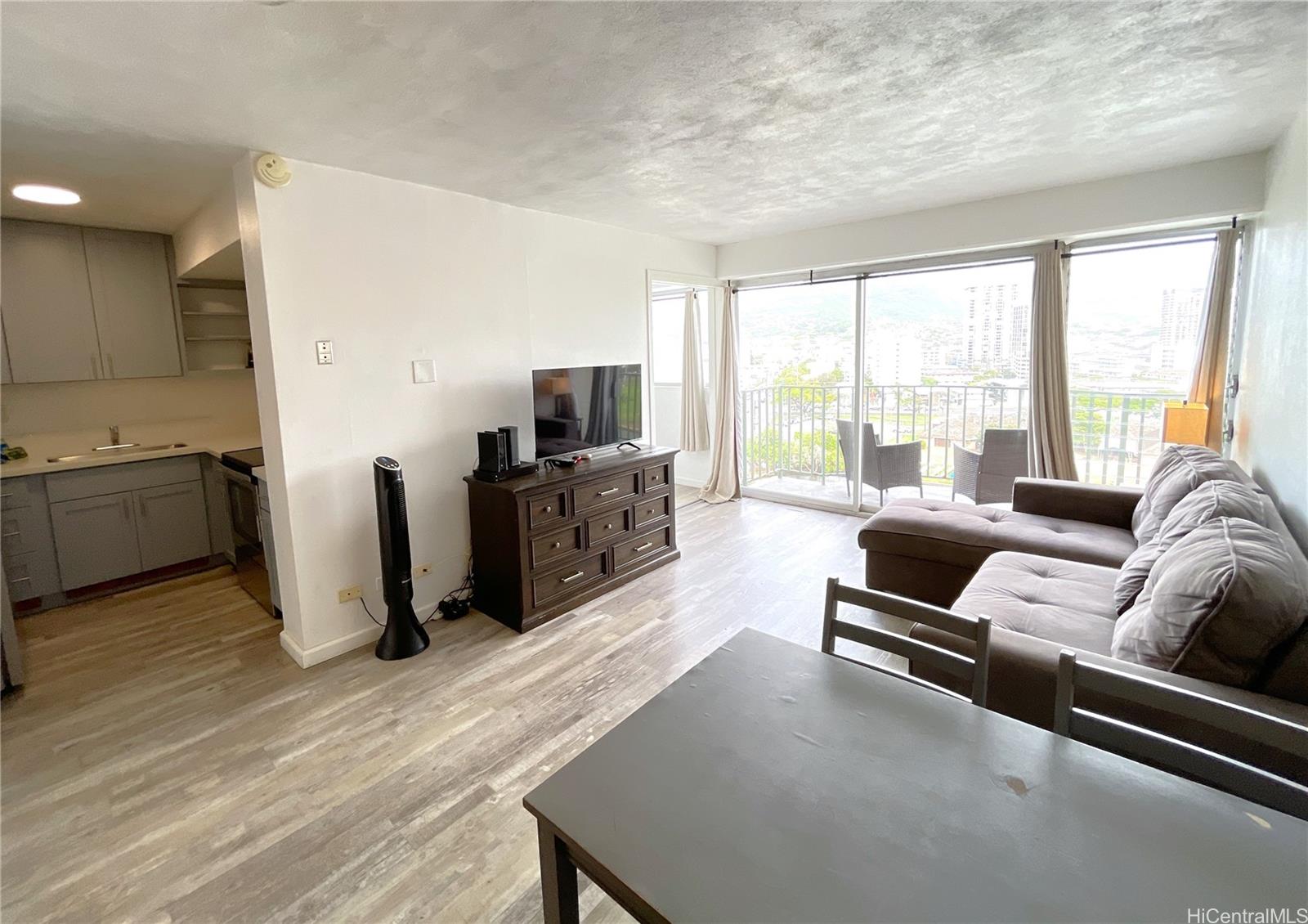 Royal Aloha condo # 1003, Honolulu, Hawaii - photo 3 of 20