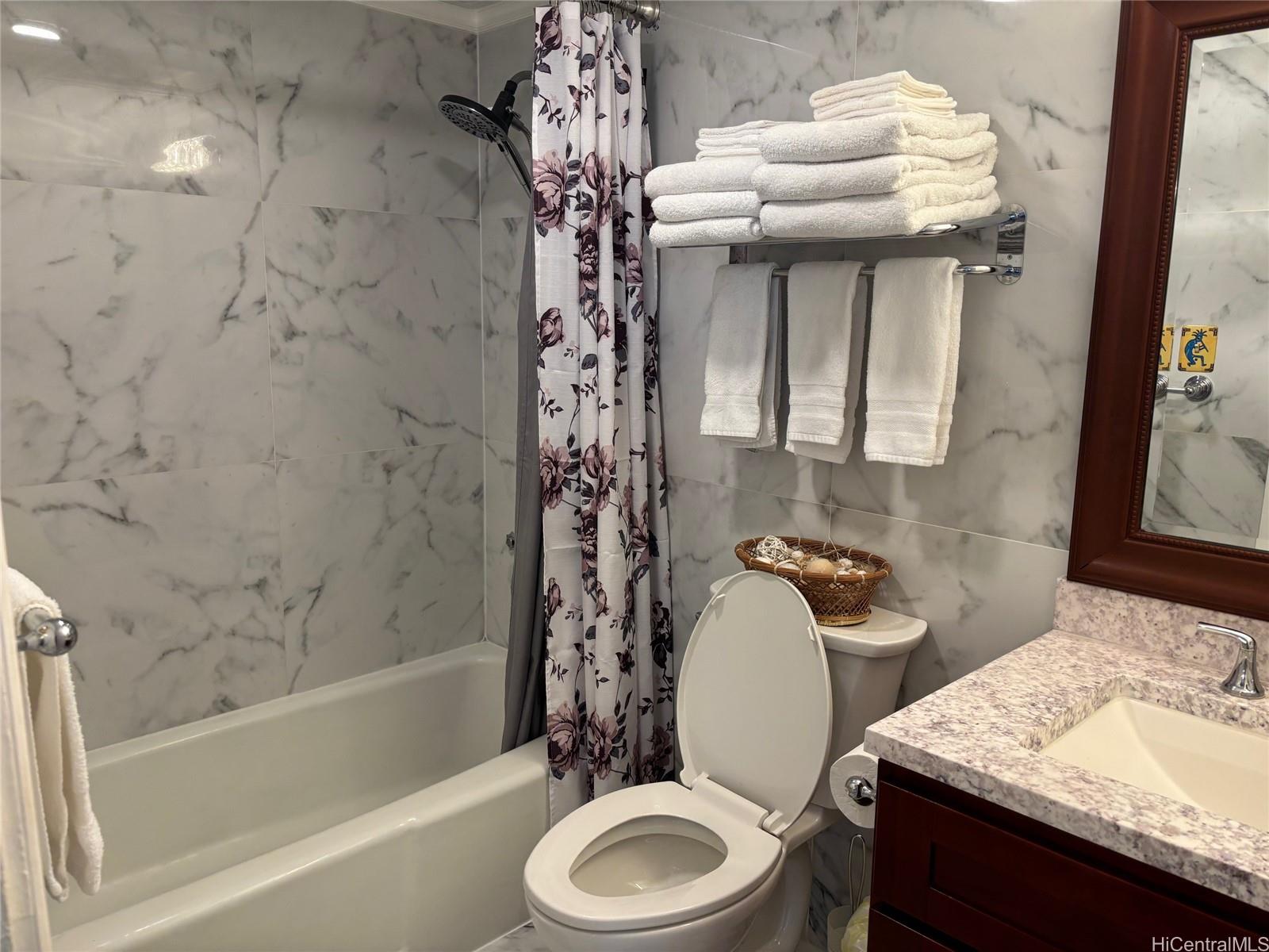 Royal aloha condo # 1308, Honolulu, Hawaii - photo 14 of 25