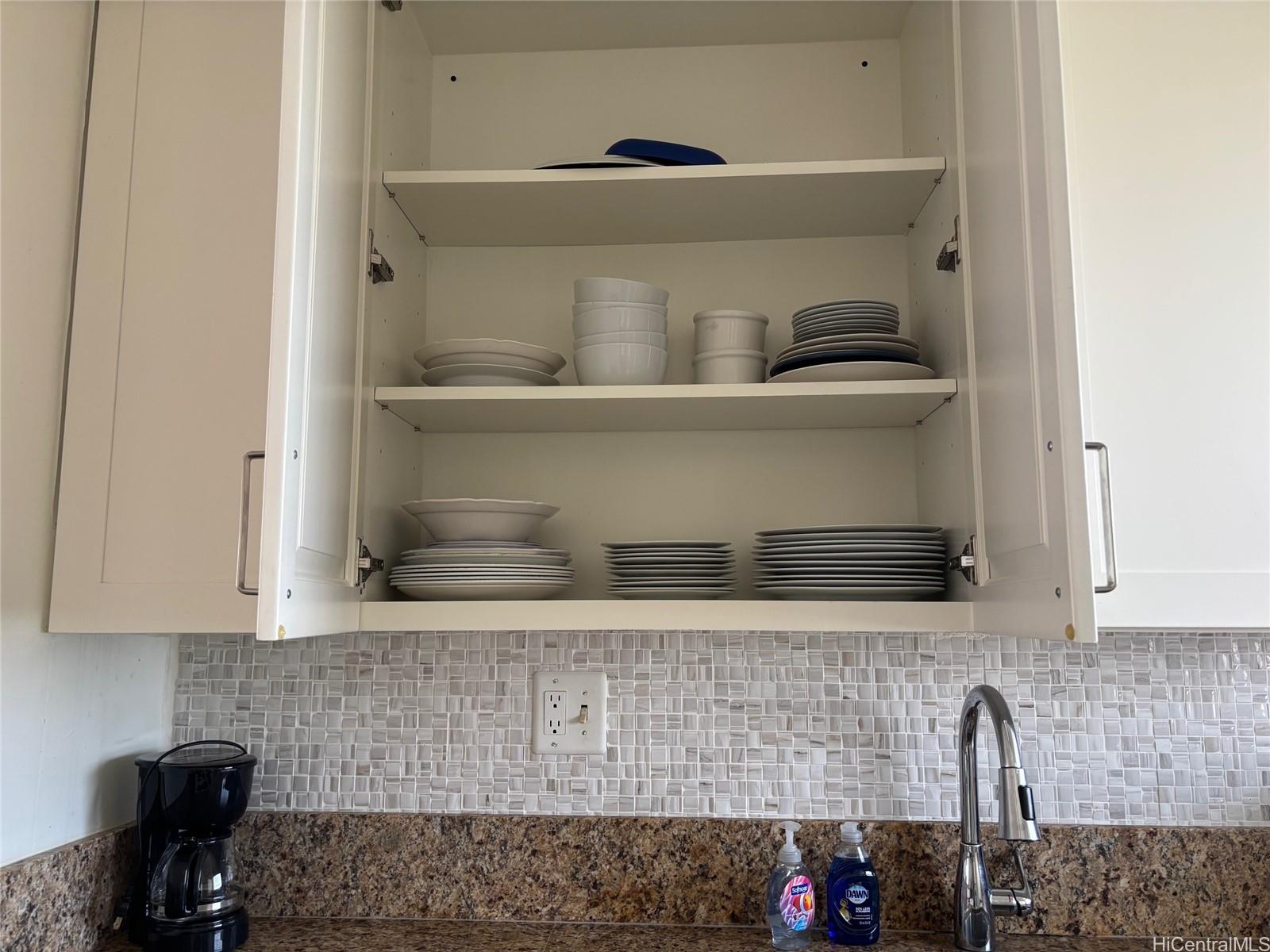 Royal aloha condo # 1308, Honolulu, Hawaii - photo 20 of 25