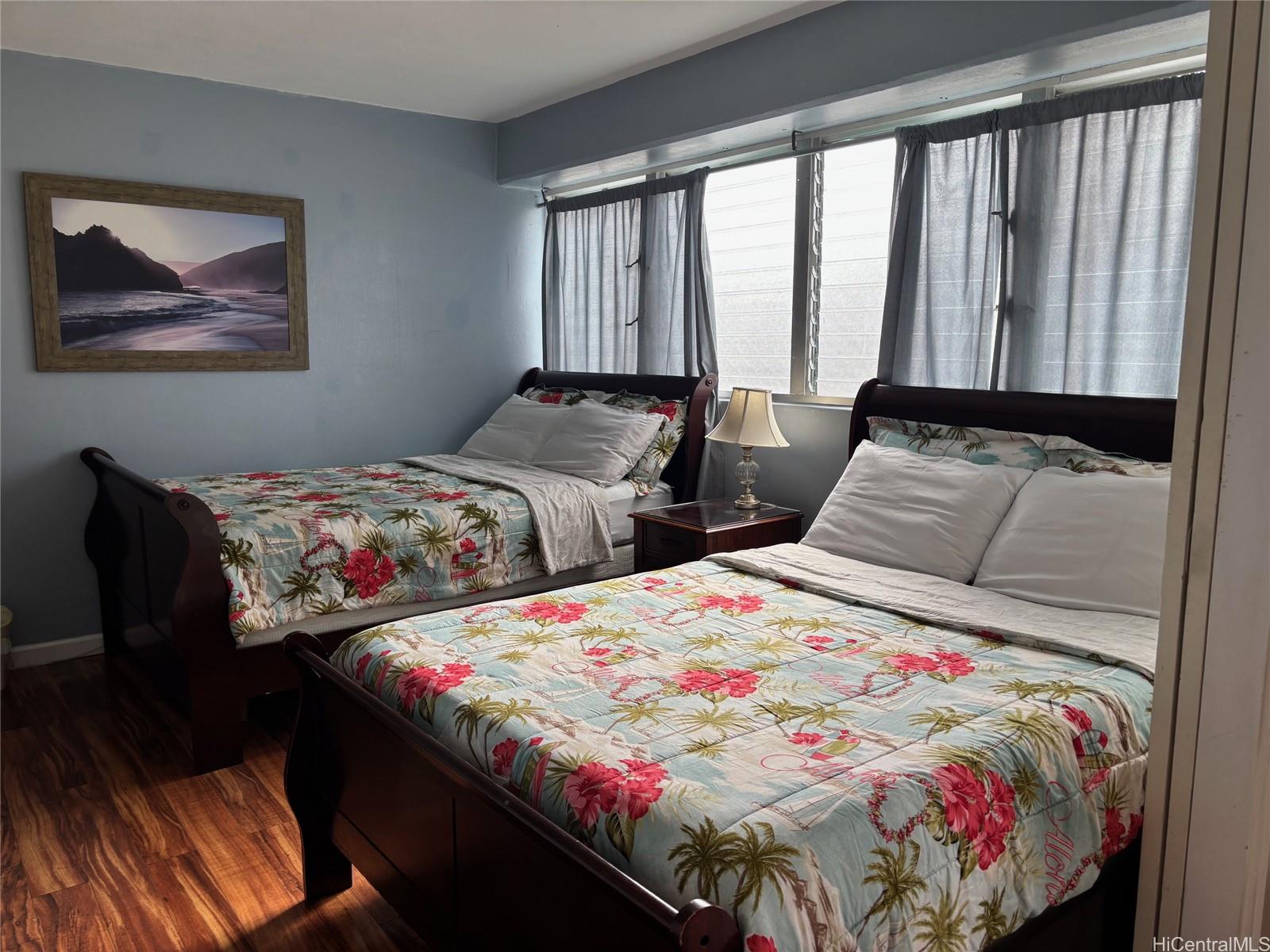 Royal aloha condo # 1308, Honolulu, Hawaii - photo 4 of 25