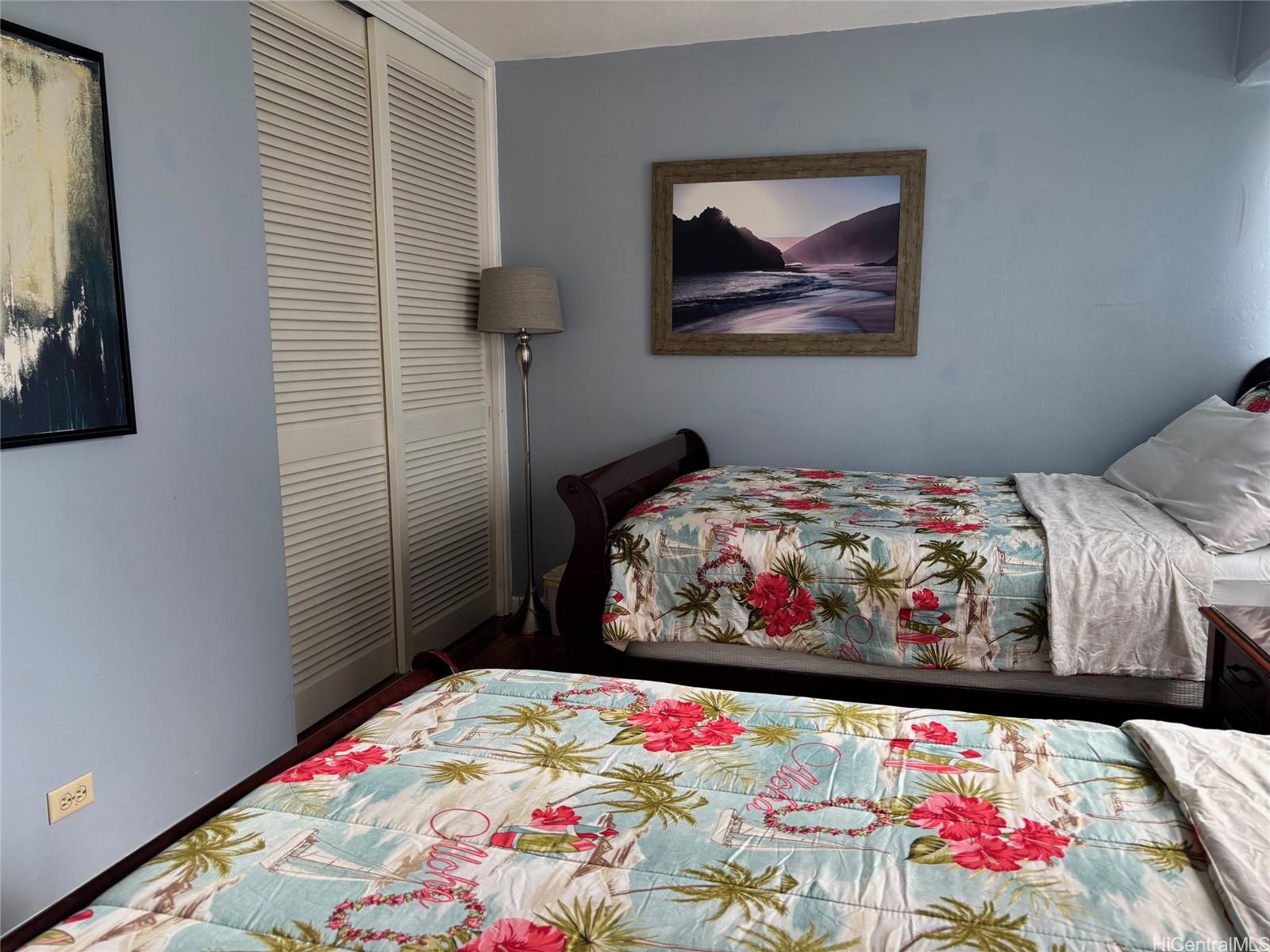 Royal aloha condo # 1308, Honolulu, Hawaii - photo 5 of 25