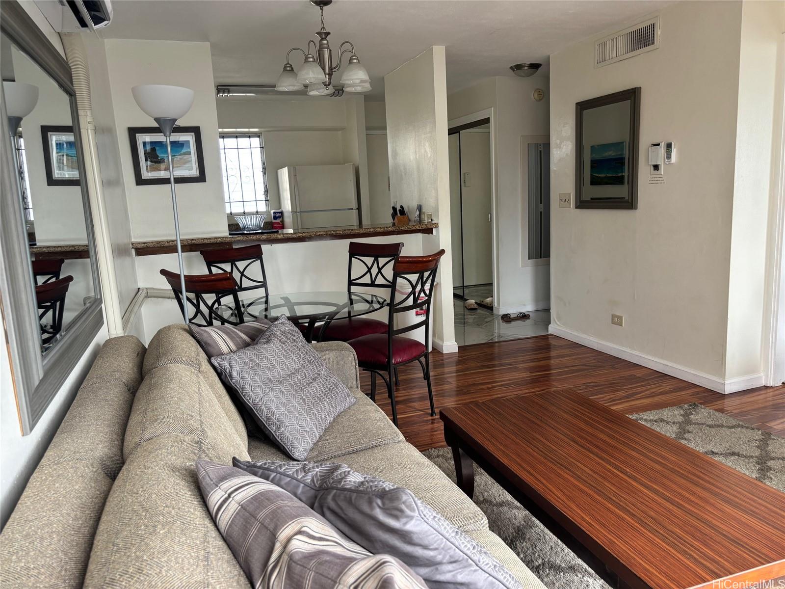 Royal aloha condo # 1308, Honolulu, Hawaii - photo 7 of 25