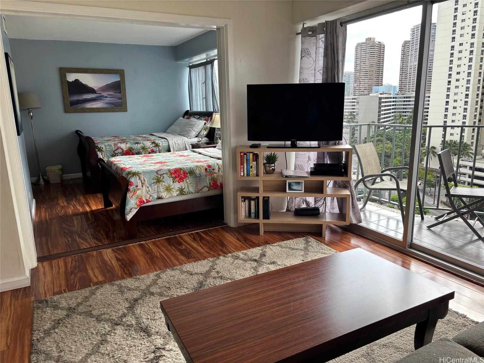 Royal aloha condo # 1308, Honolulu, Hawaii - photo 9 of 25