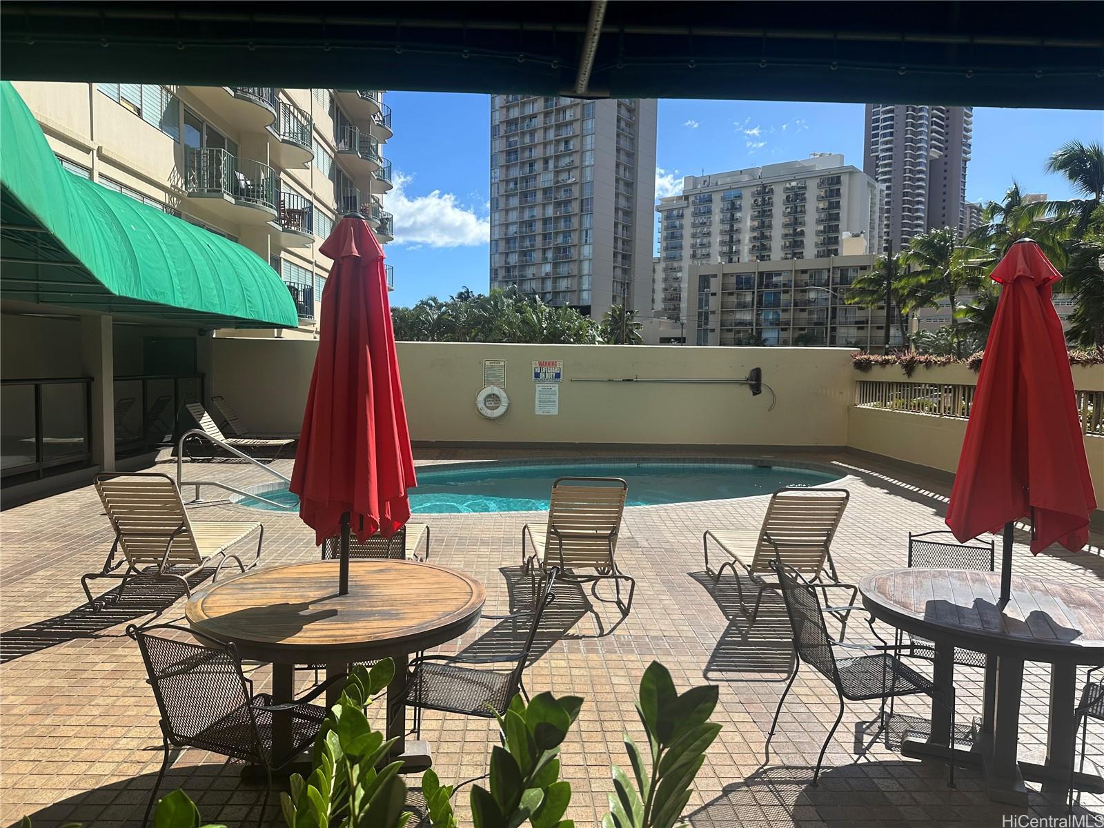 1909 Ala Wai Blvd Honolulu - Rental - photo 11 of 15