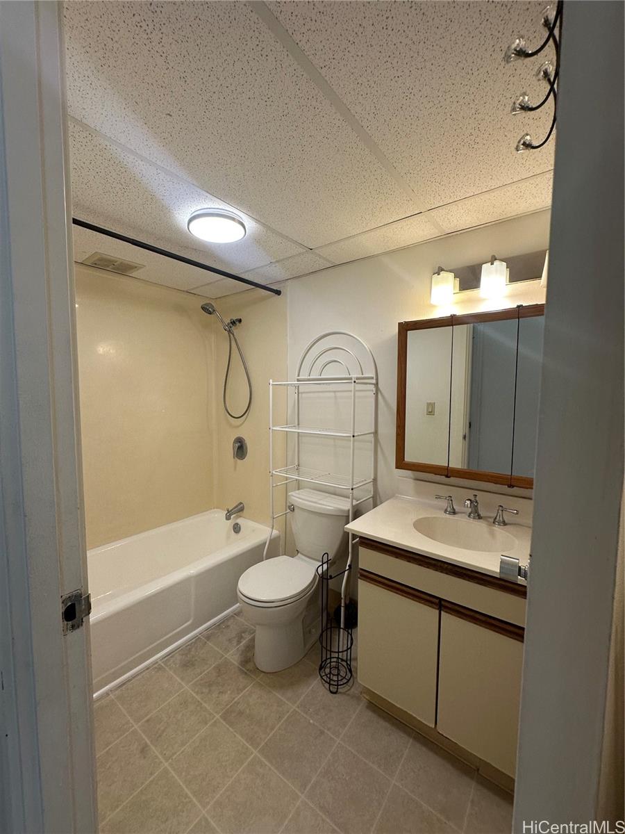 1909 Ala Wai Blvd Honolulu - Rental - photo 15 of 15