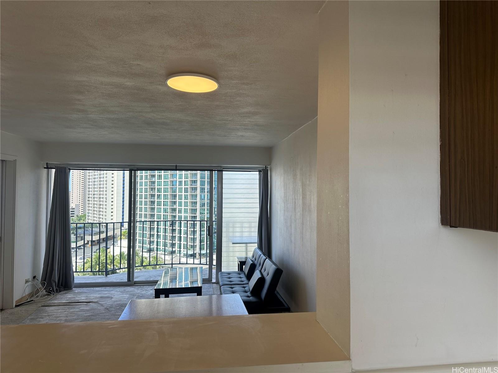 1909 Ala Wai Blvd Honolulu - Rental - photo 3 of 15