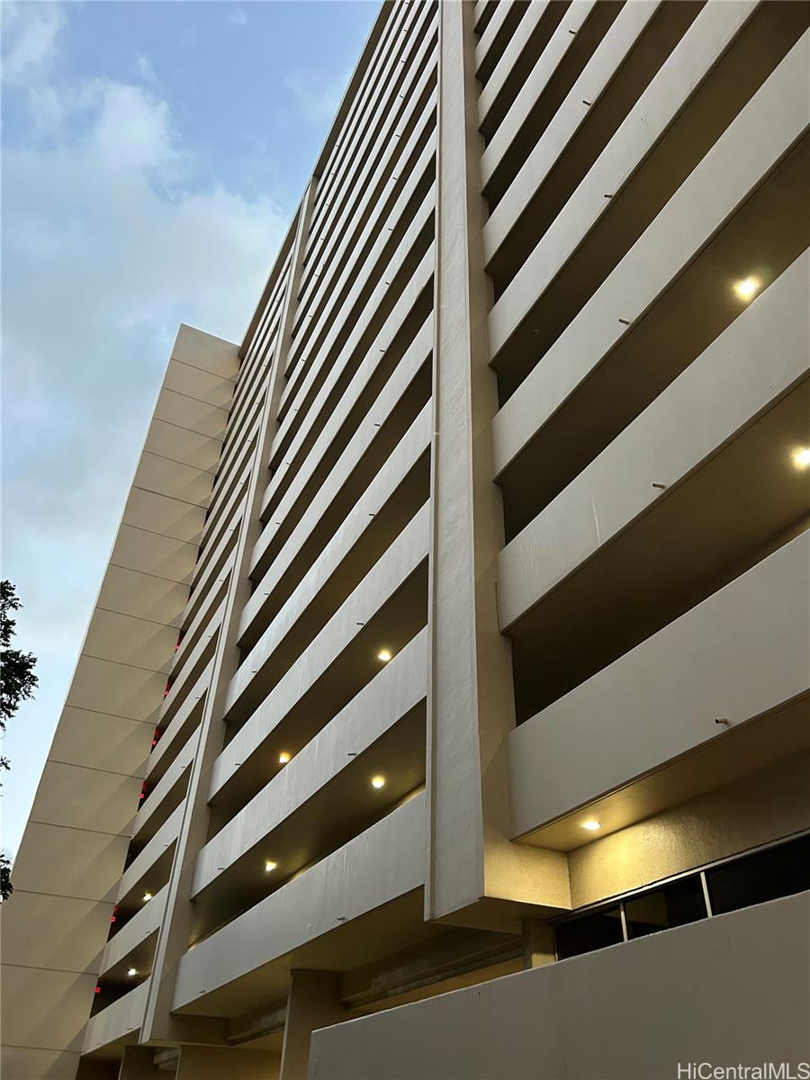 Royal Aloha condo # 509, Honolulu, Hawaii - photo 4 of 25