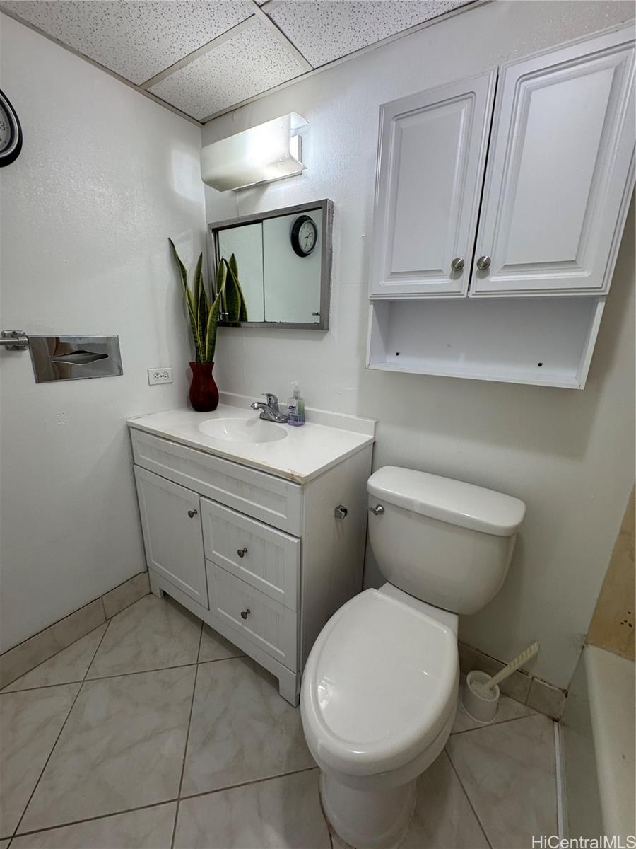 Royal Aloha condo # 604, Honolulu, Hawaii - photo 22 of 25