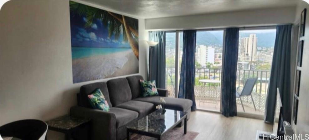 Royal Aloha condo # 802, Honolulu, Hawaii - photo 4 of 11