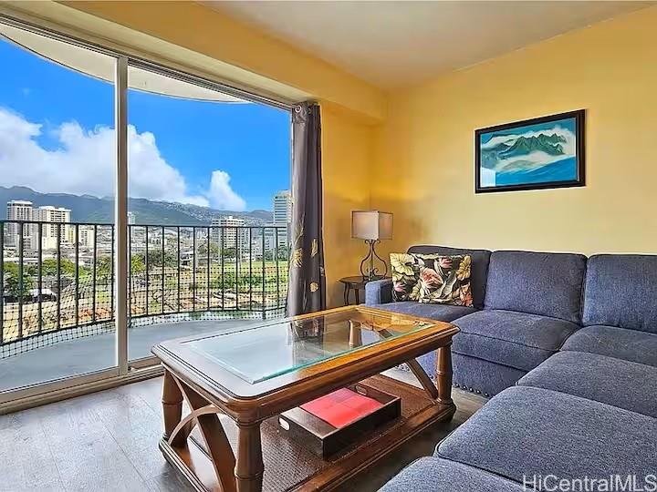 Royal Aloha condo # 901, Honolulu, Hawaii - photo 2 of 4
