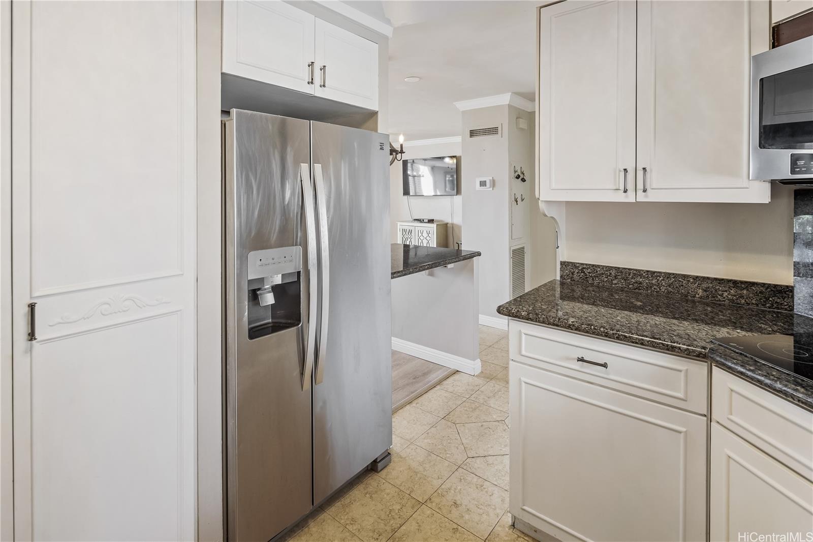 Canterbury Pl condo # 10B, Honolulu, Hawaii - photo 12 of 23