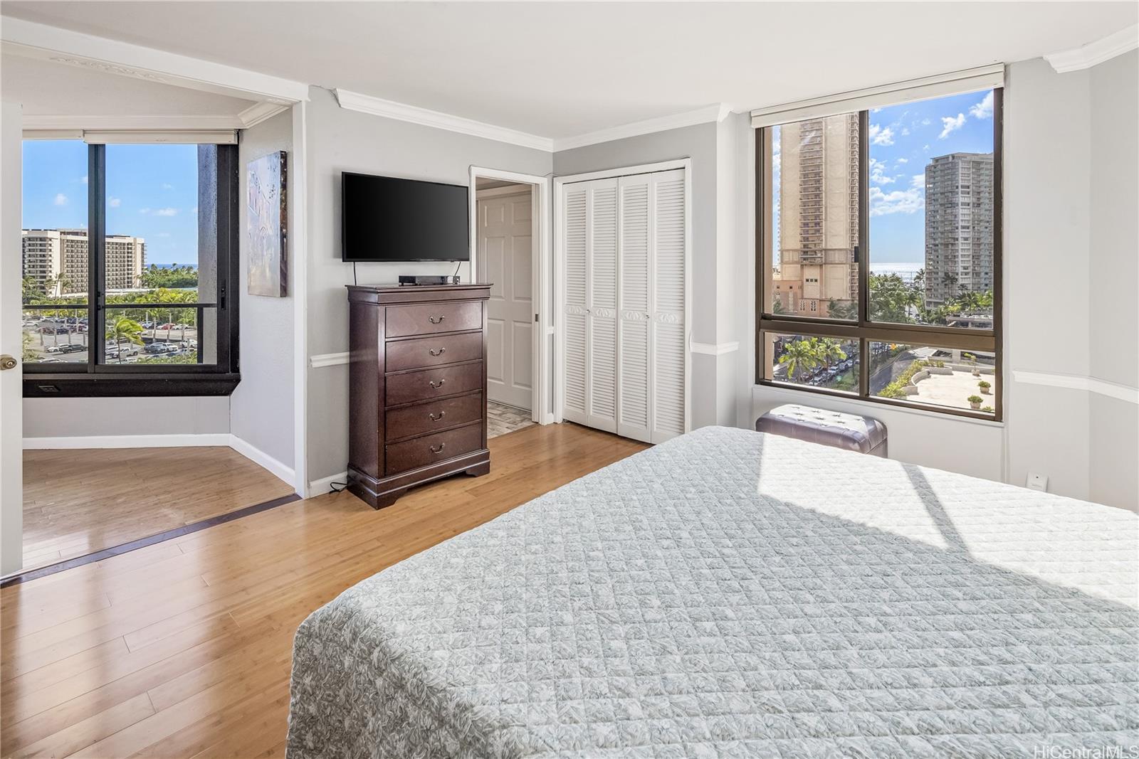 Canterbury Pl condo # 10B, Honolulu, Hawaii - photo 14 of 23