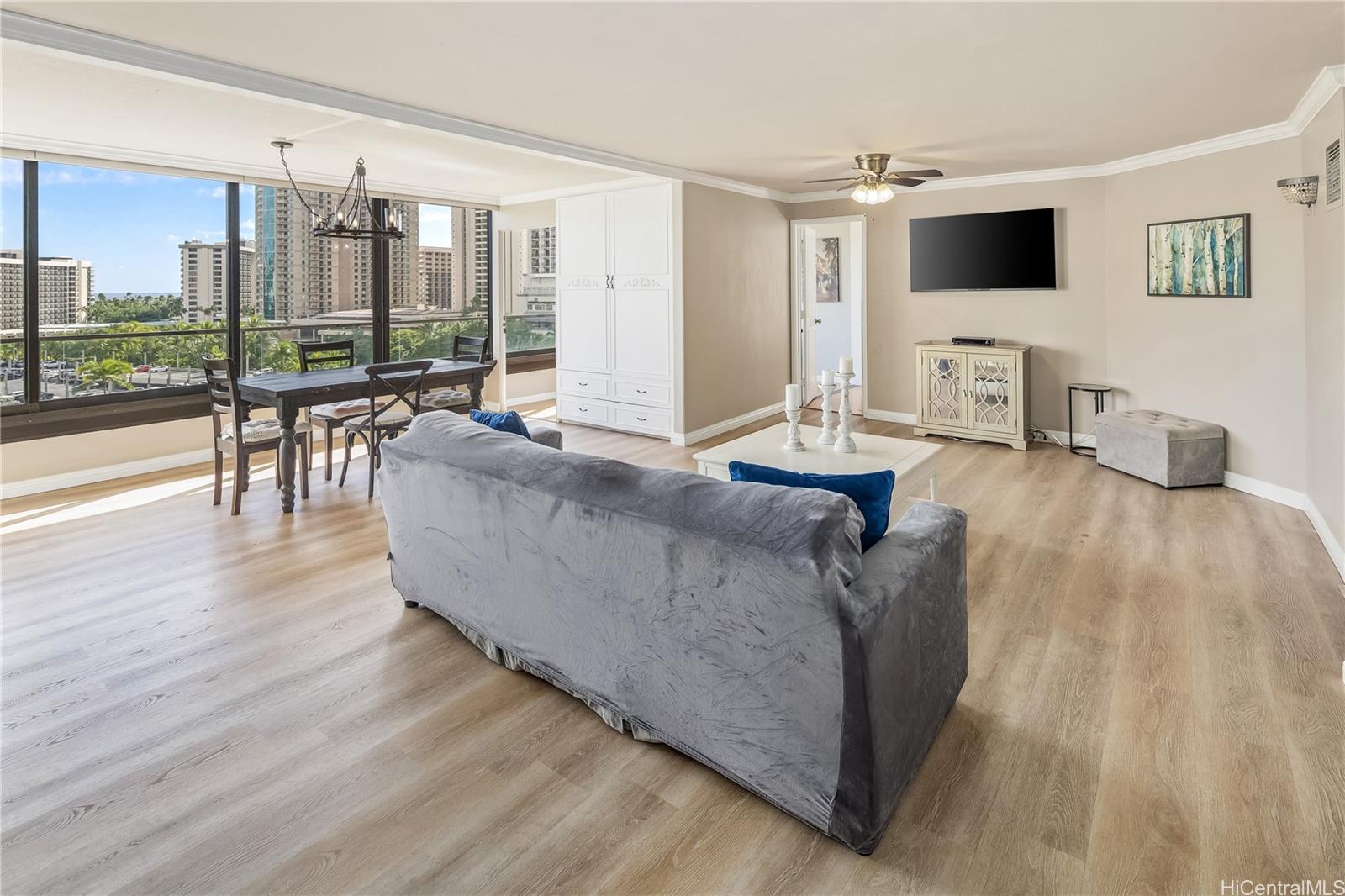 Canterbury Pl condo # 10B, Honolulu, Hawaii - photo 6 of 23