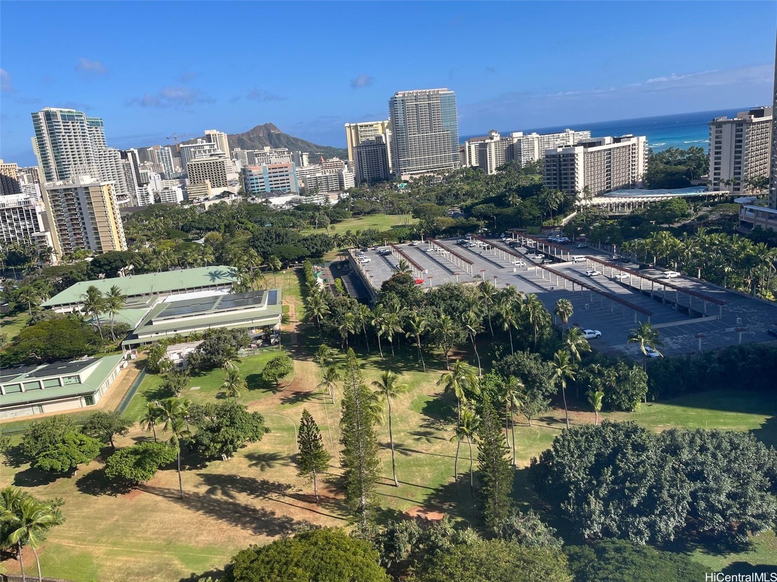 Canterbury Pl condo # 14C, Honolulu, Hawaii - photo 4 of 22