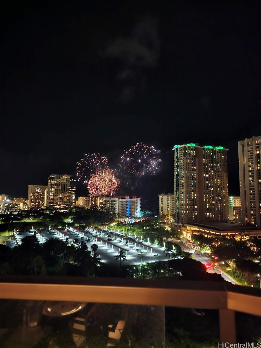 Canterbury Pl condo # 14C, Honolulu, Hawaii - photo 6 of 22
