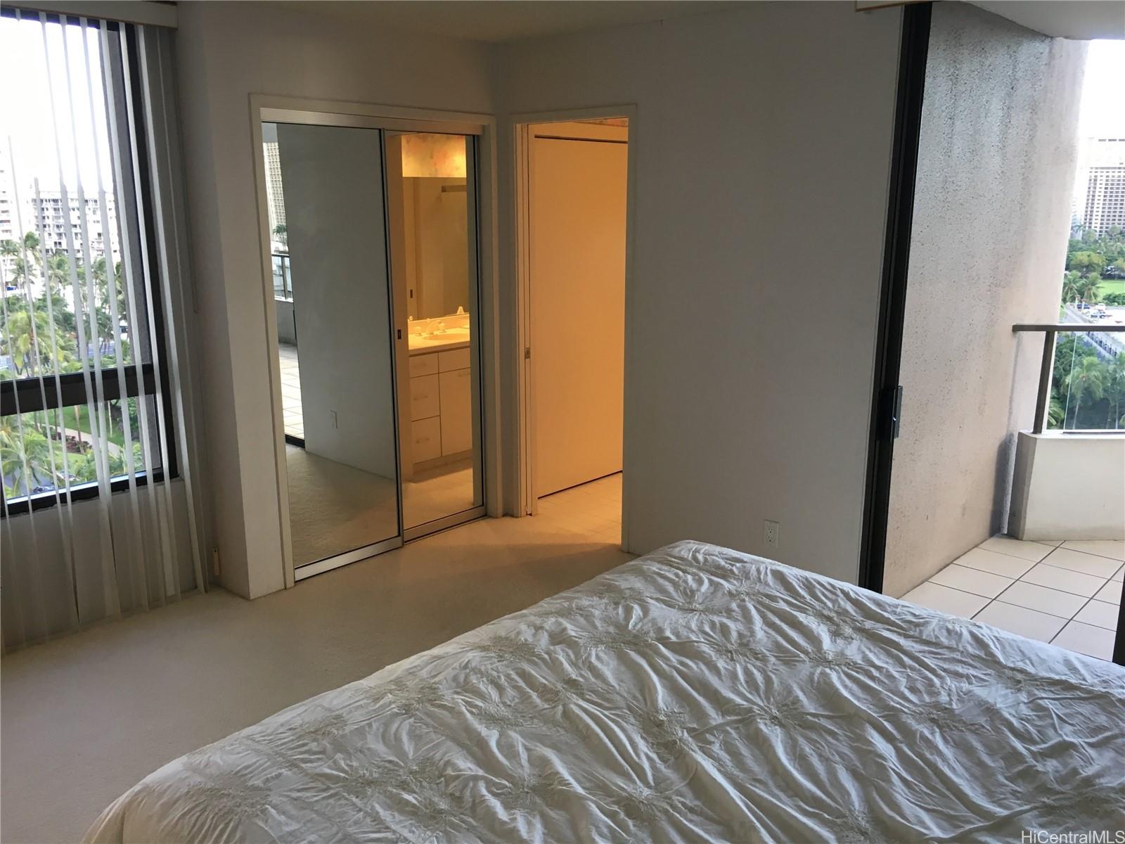 Canterbury Pl condo # 14C, Honolulu, Hawaii - photo 9 of 22