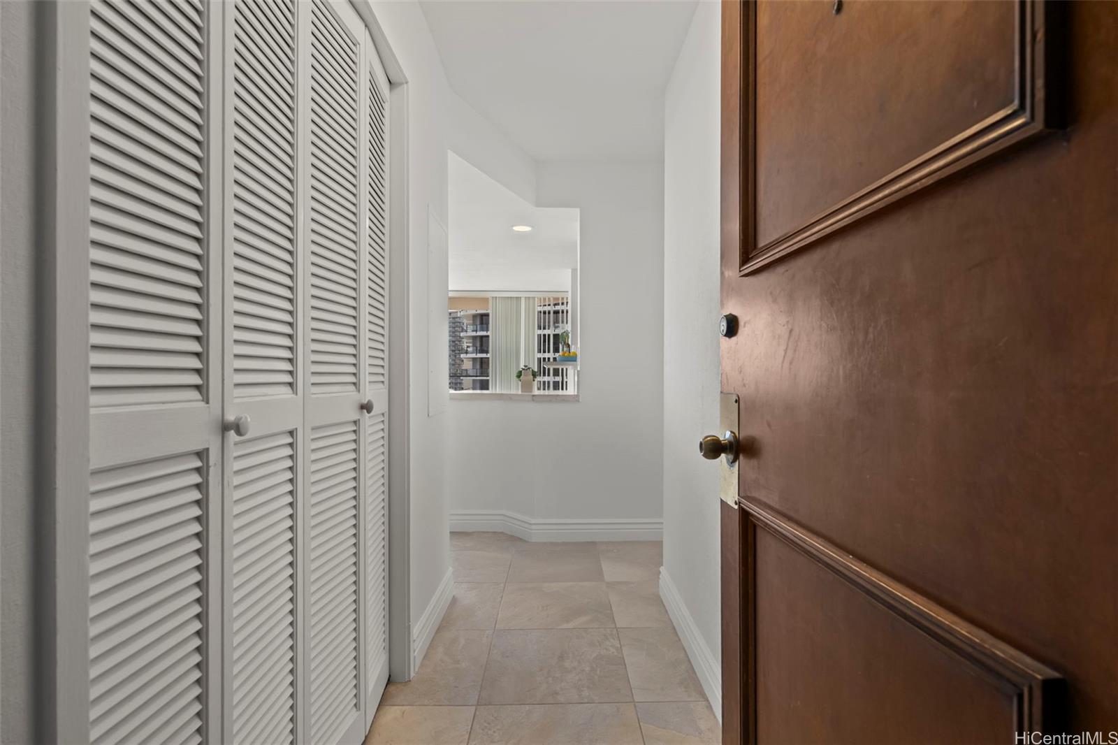 Canterbury Pl condo # 16A, Honolulu, Hawaii - photo 17 of 22