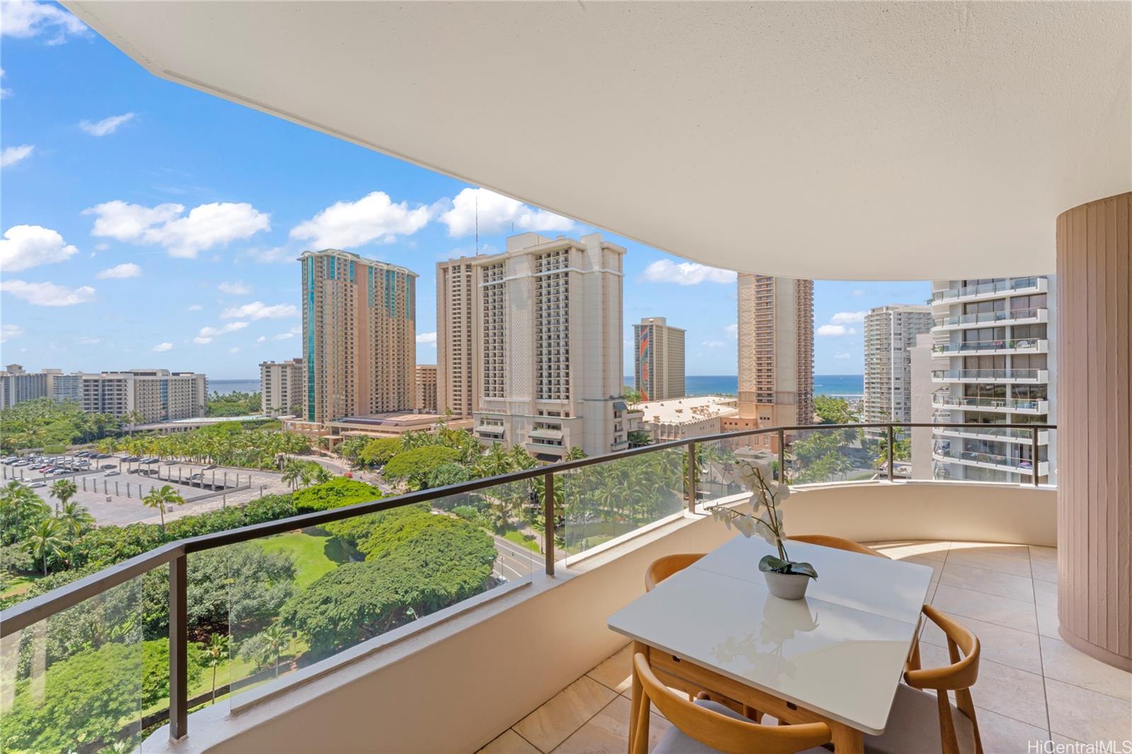 Canterbury Pl condo # 16A, Honolulu, Hawaii - photo 3 of 22