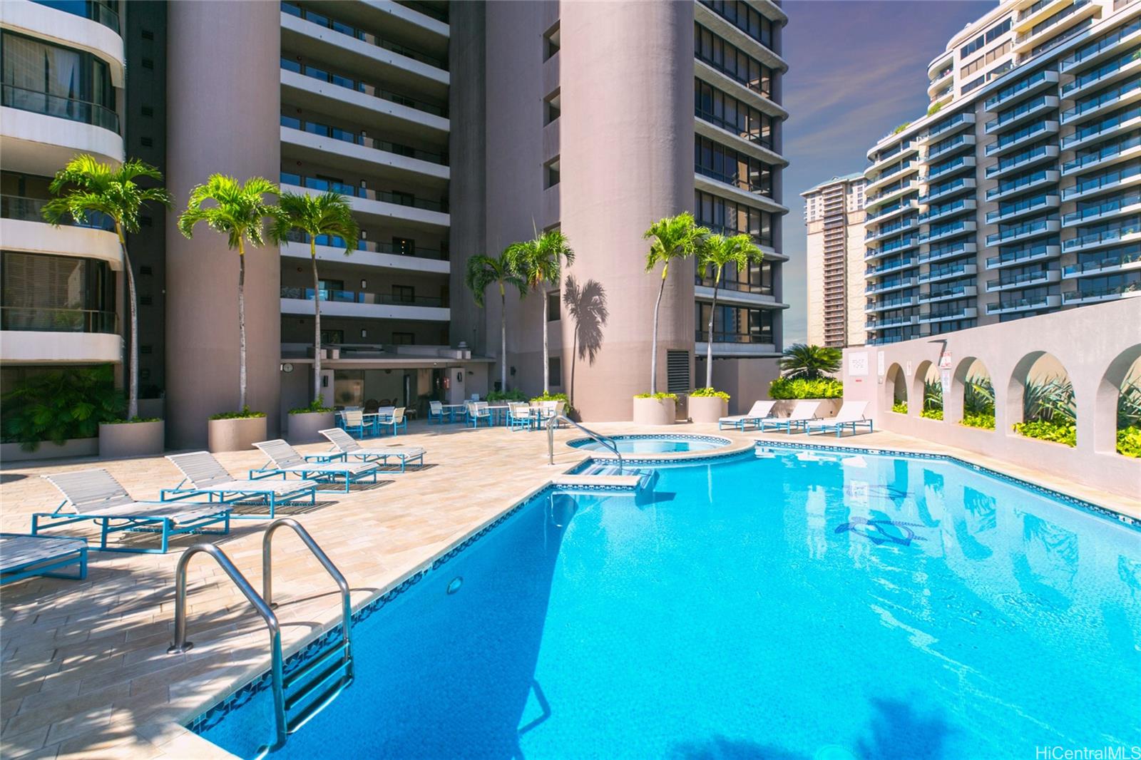 Canterbury Pl condo # 18A, Honolulu, Hawaii - photo 15 of 24